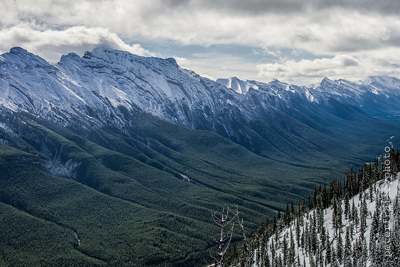 Sawback Mountains and Glacial Valley